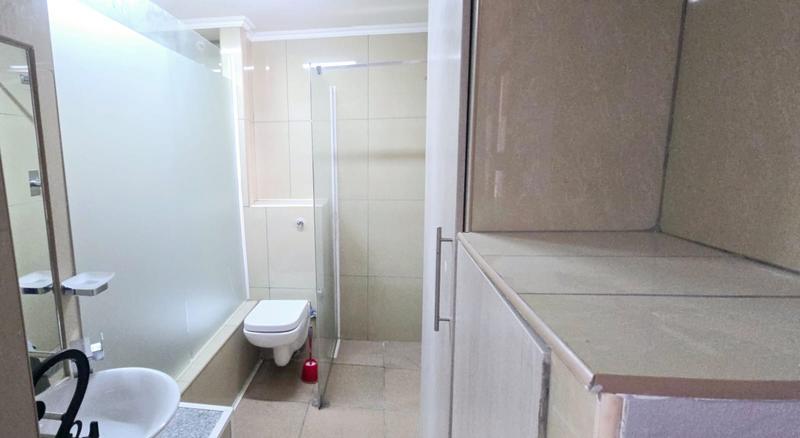 2 Bedroom Property for Sale in Zonnebloem Western Cape